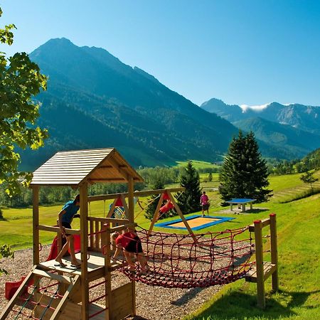 קליינארל Familien- Und Wellnesshotel Hanneshof מראה חיצוני תמונה