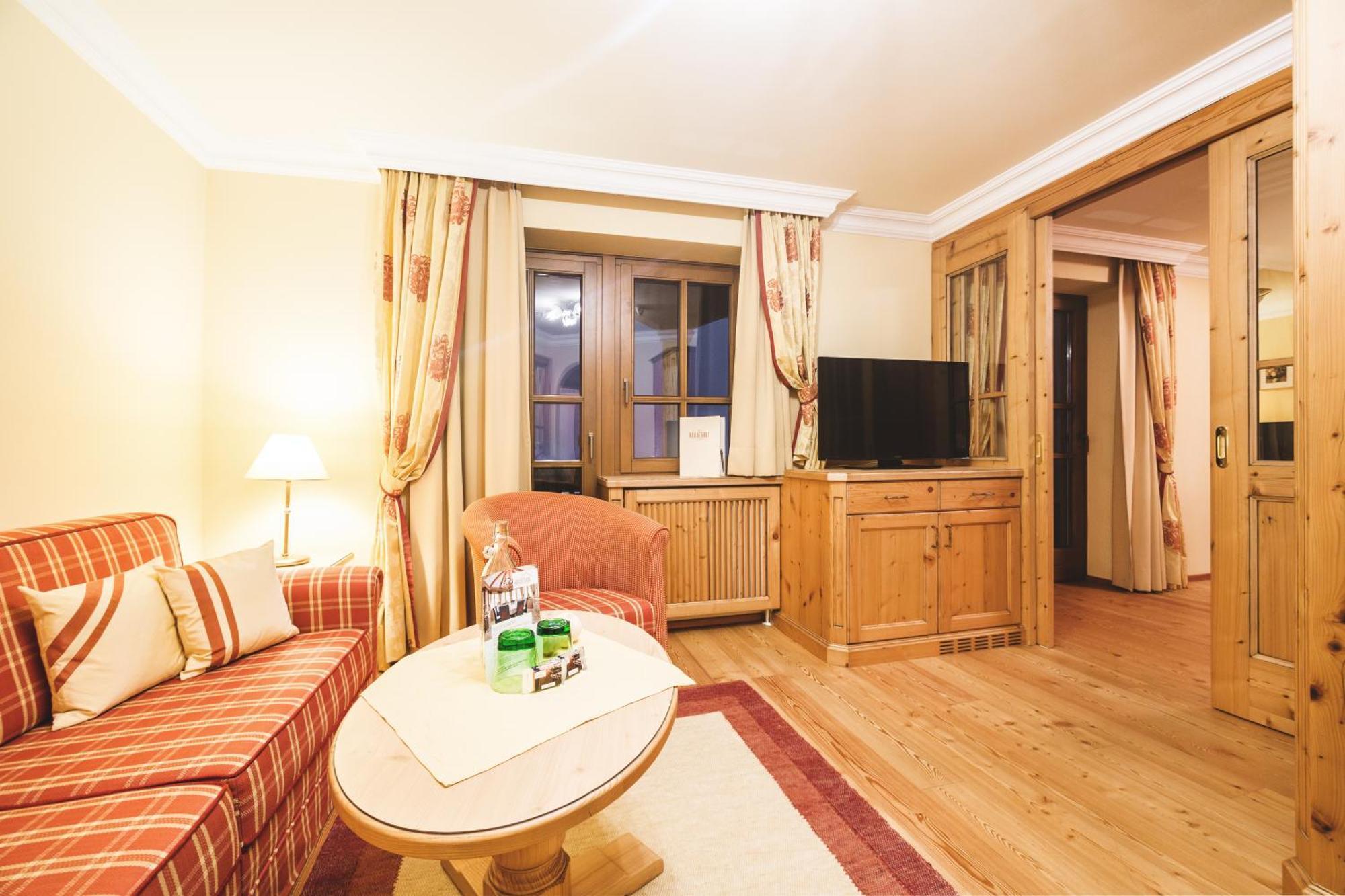 קליינארל Familien- Und Wellnesshotel Hanneshof מראה חיצוני תמונה