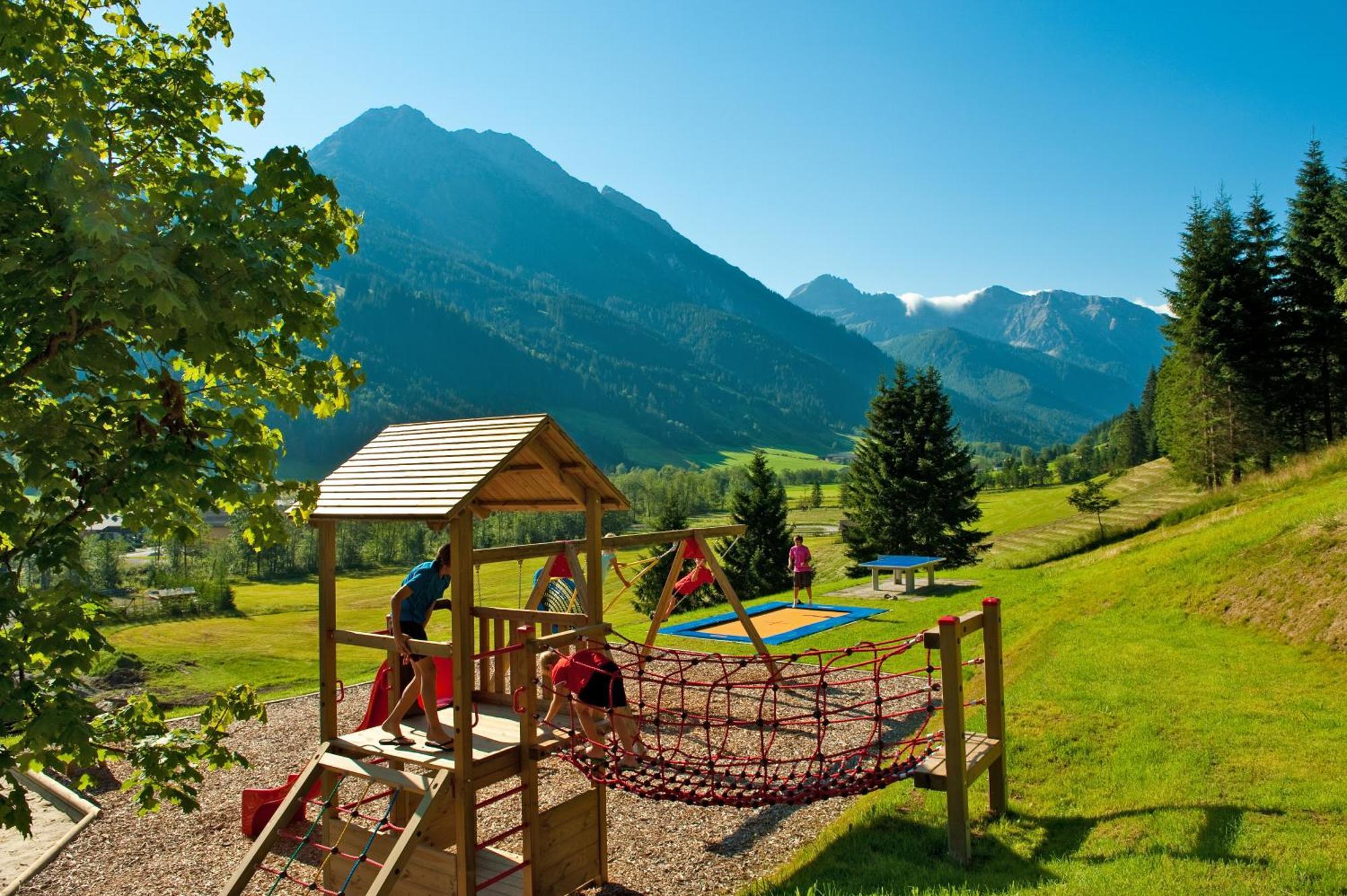 קליינארל Familien- Und Wellnesshotel Hanneshof מראה חיצוני תמונה