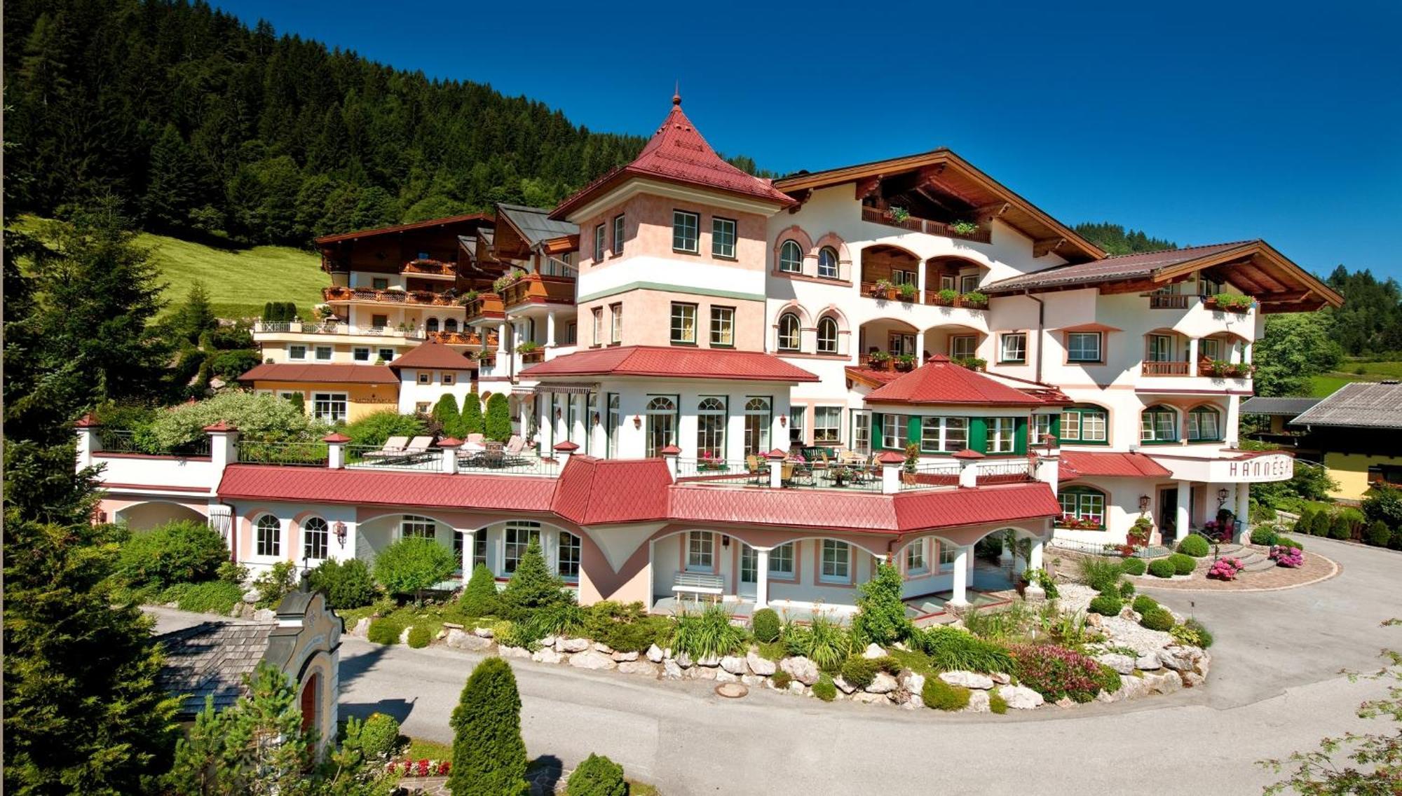 קליינארל Familien- Und Wellnesshotel Hanneshof מראה חיצוני תמונה